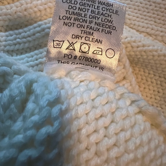 Brand new Show me your MuMu sweater - Picture 7 of 9